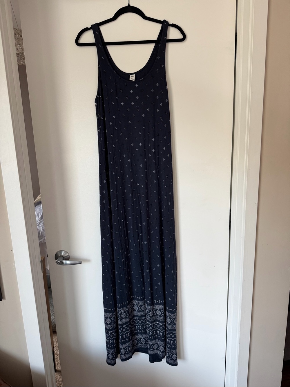 Old Navy Navy Blue Sleeveless Maxi Dress with Border Print